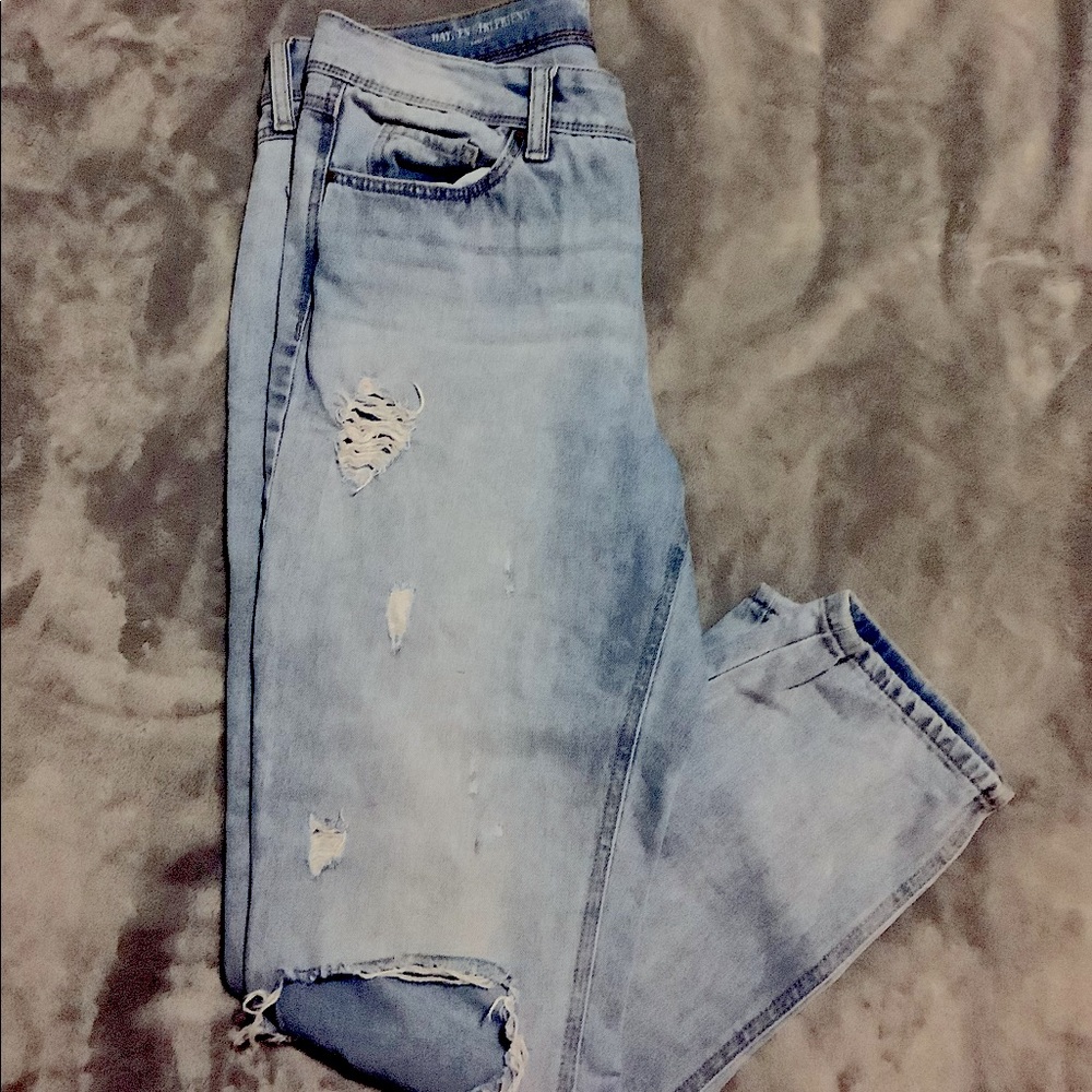 Hayden girlfriend easy fit ripped jeans